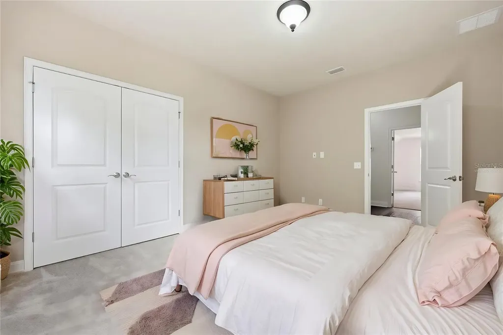 13265 SW 6th Avenue Newberry FL 32669