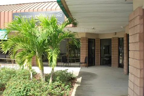 3185 4th Street N St Petersburg FL 33704