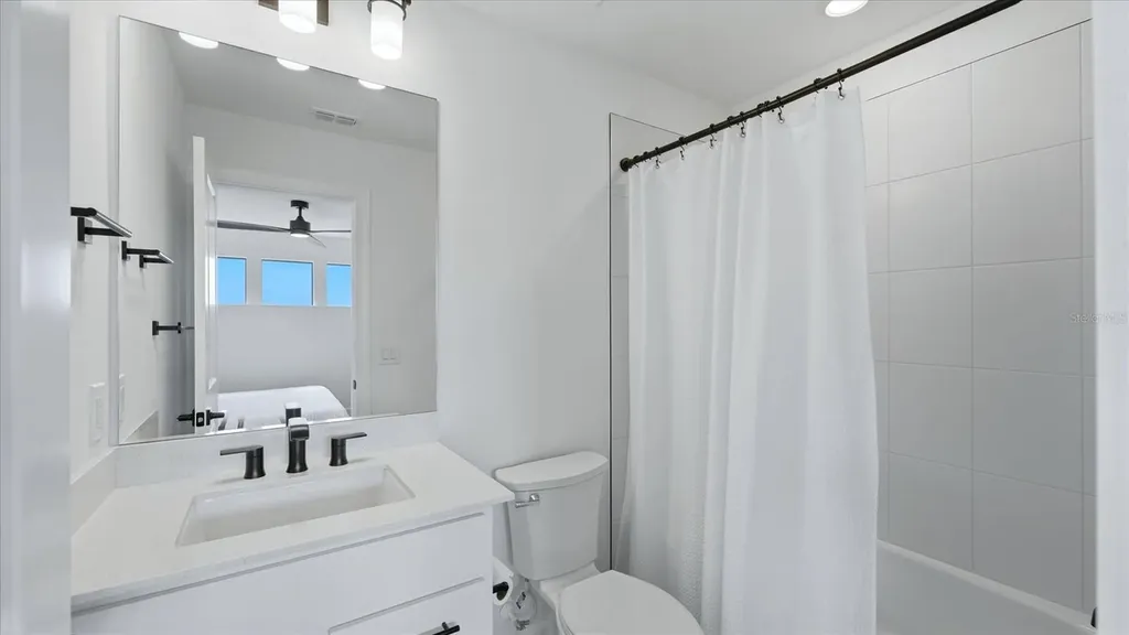 16313 Hidden Oak Loop Bradenton FL 34211