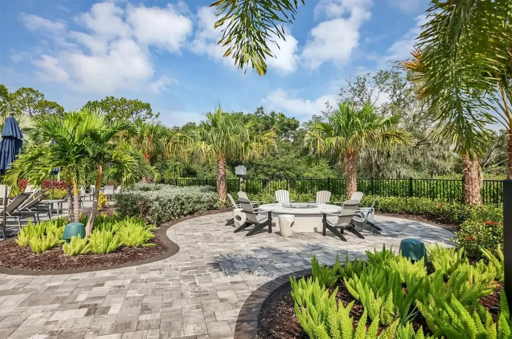16313 Hidden Oak Loop Bradenton FL 34211