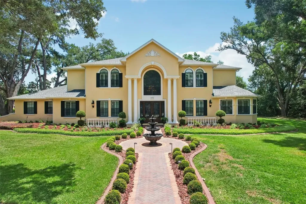 19705 Sea Rider Way Lutz FL 33559