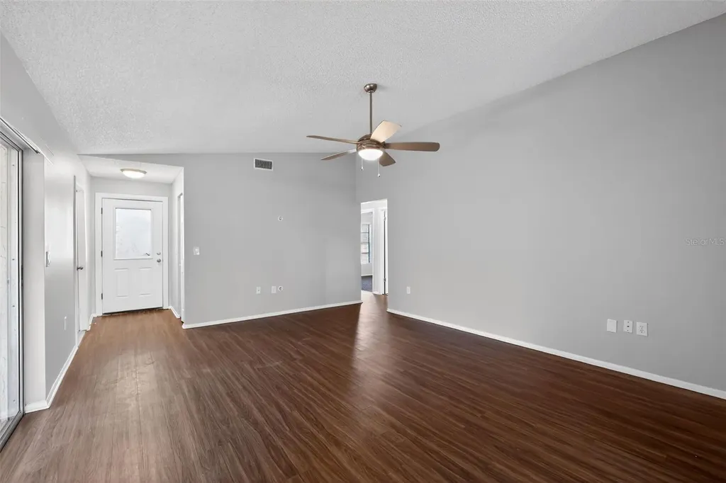 1404 Vinetree Drive Brandon FL 33510