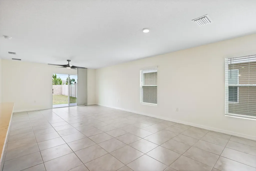 16555 Mosaic Oar Drive Wimauma FL 33598