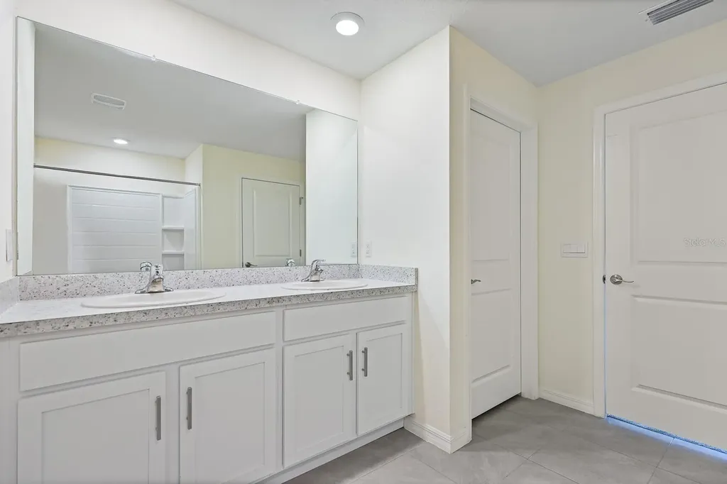 16555 Mosaic Oar Drive Wimauma FL 33598