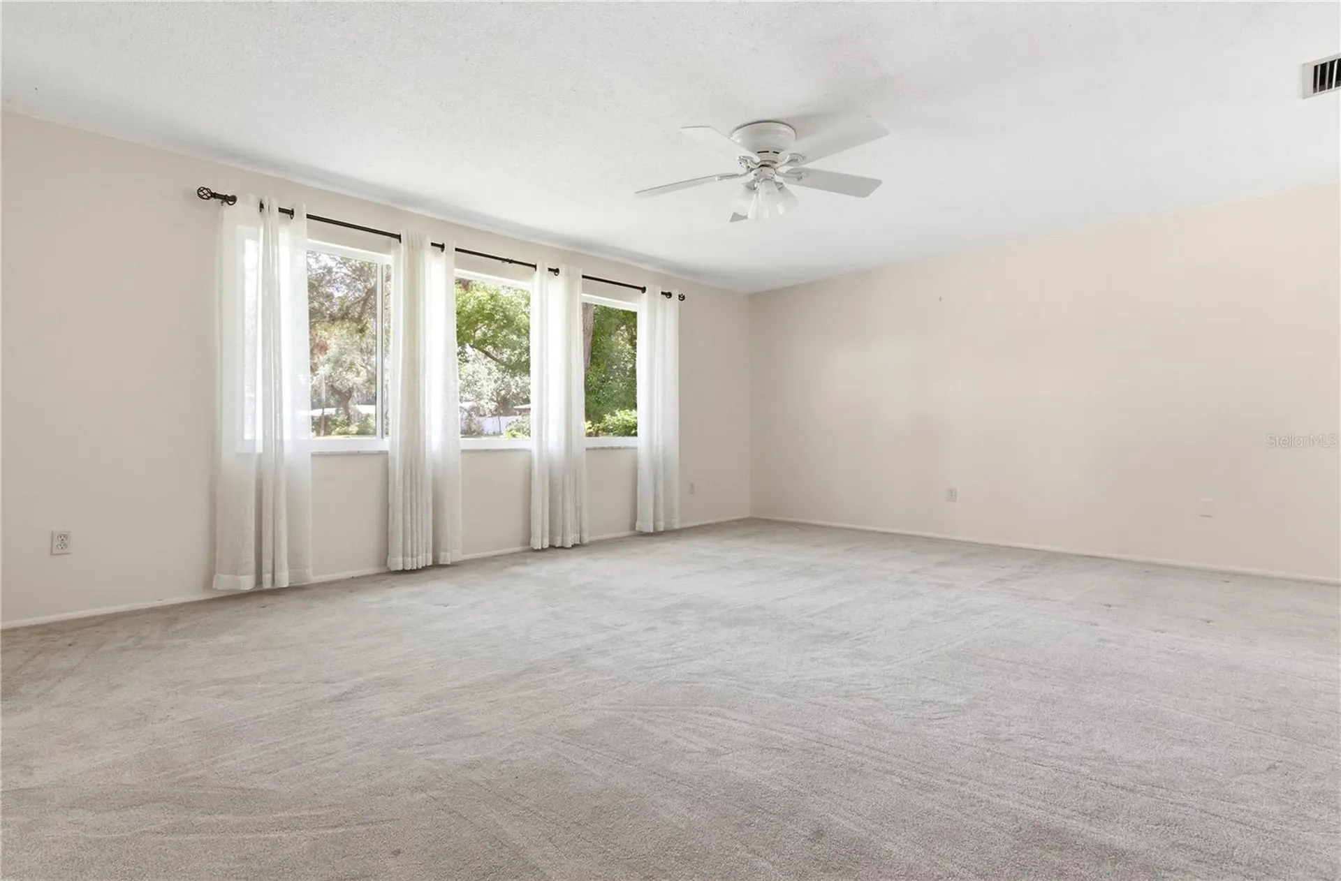 1904 Granada Court Clearwater FL 33764