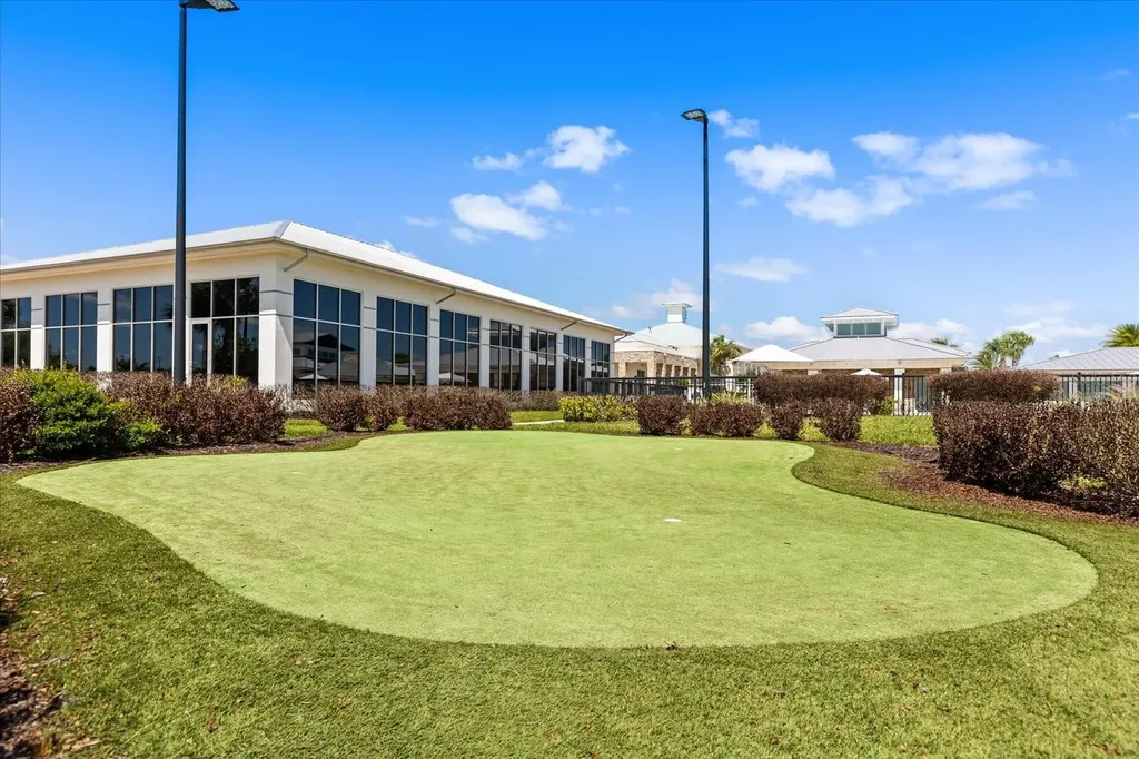 2449 Yellow Brick Road St Cloud FL 34772