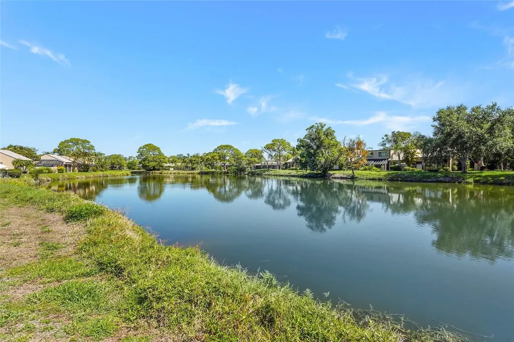 5327 Myrtle Wood Sarasota FL 34235