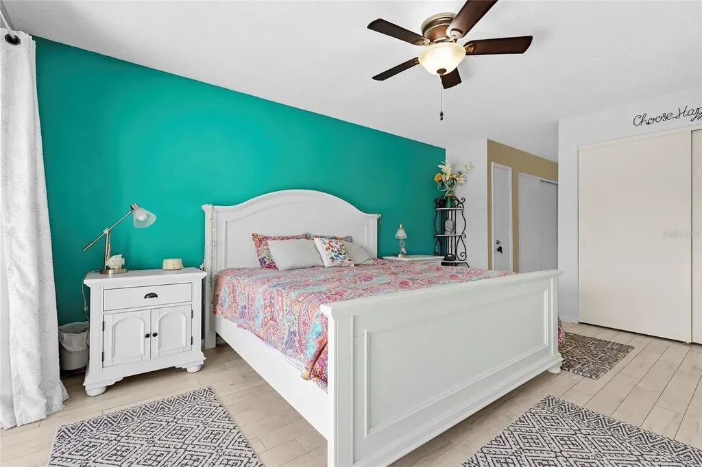 5327 Myrtle Wood Sarasota FL 34235
