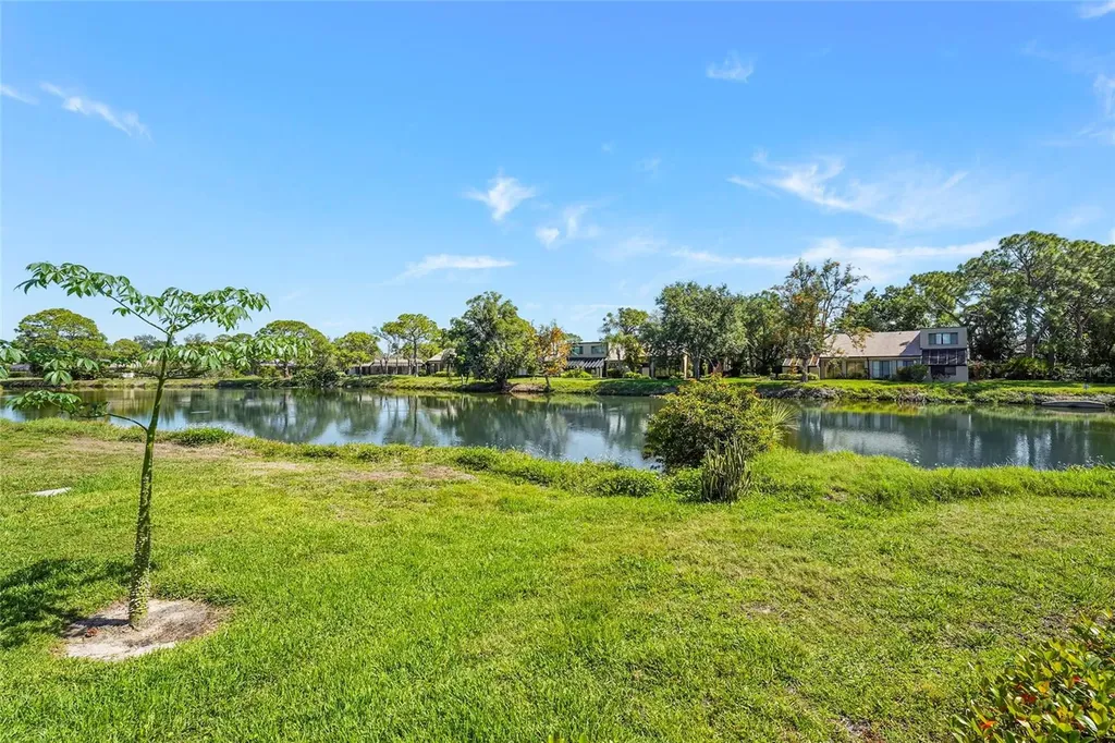 5327 Myrtle Wood Sarasota FL 34235