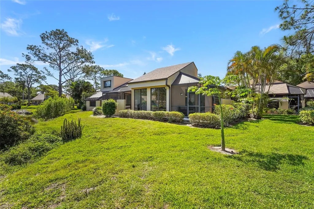 5327 Myrtle Wood Sarasota FL 34235