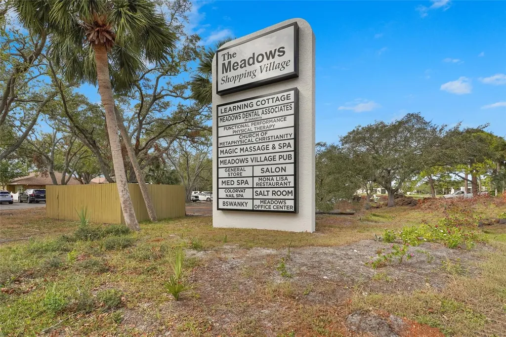 5327 Myrtle Wood Sarasota FL 34235