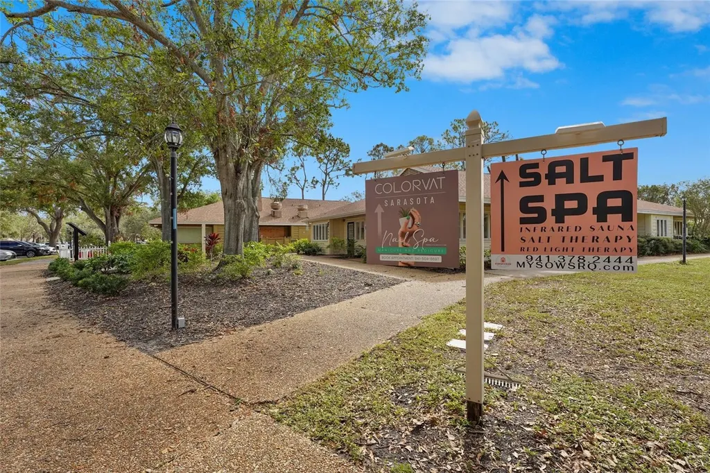 5327 Myrtle Wood Sarasota FL 34235