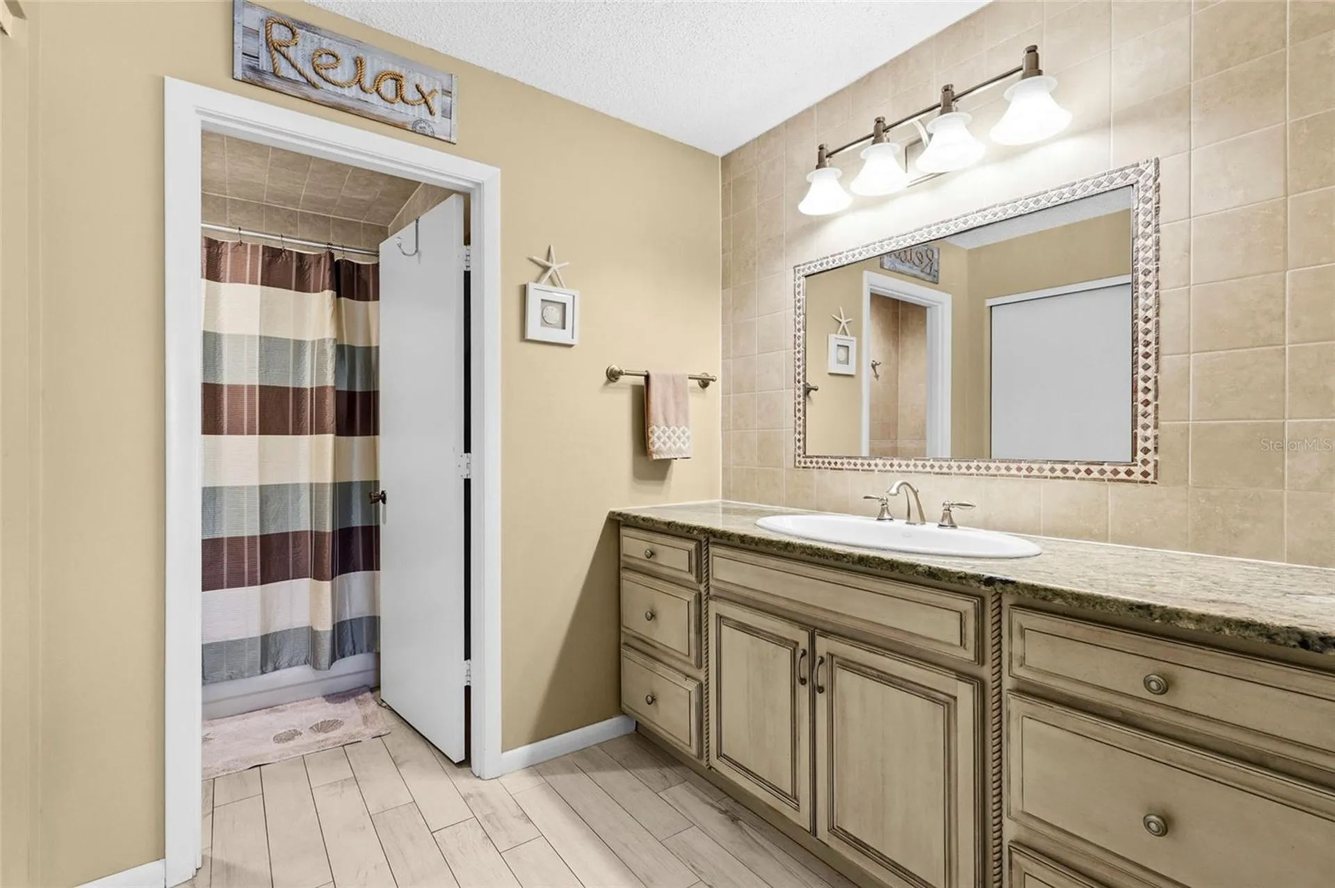 5327 Myrtle Wood Sarasota FL 34235