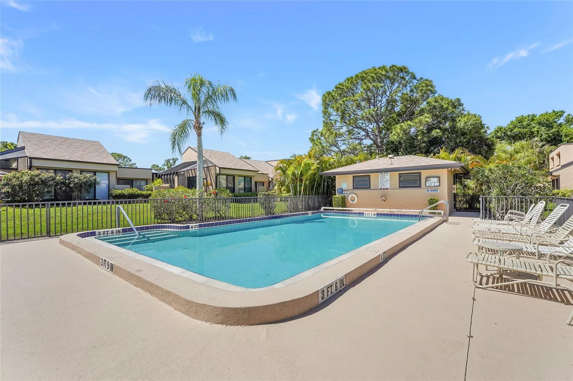 5327 Myrtle Wood Sarasota FL 34235