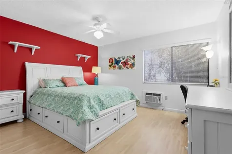 5327 Myrtle Wood Sarasota FL 34235