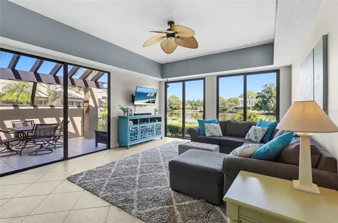 5327 Myrtle Wood Sarasota FL 34235