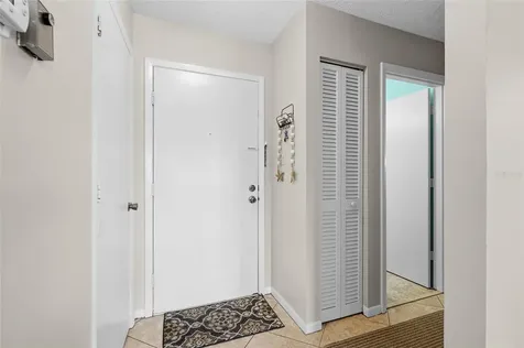 5327 Myrtle Wood Sarasota FL 34235