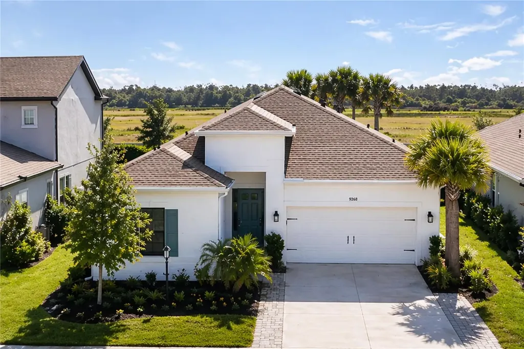 9268 Tequila Sunrise Drive Sarasota FL 34241