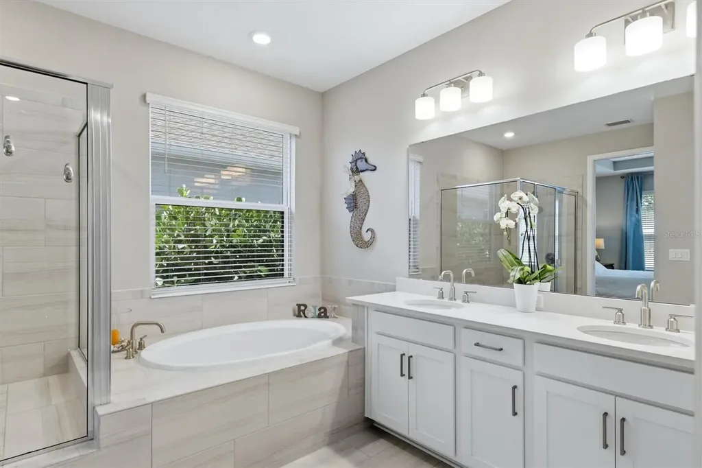 9268 Tequila Sunrise Drive Sarasota FL 34241