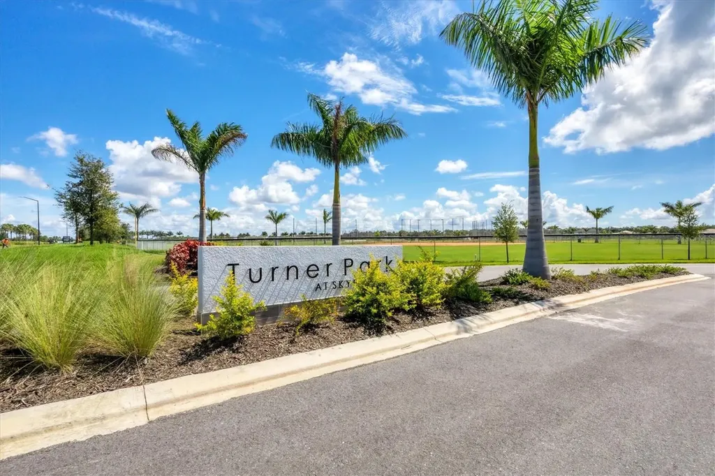 9268 Tequila Sunrise Drive Sarasota FL 34241