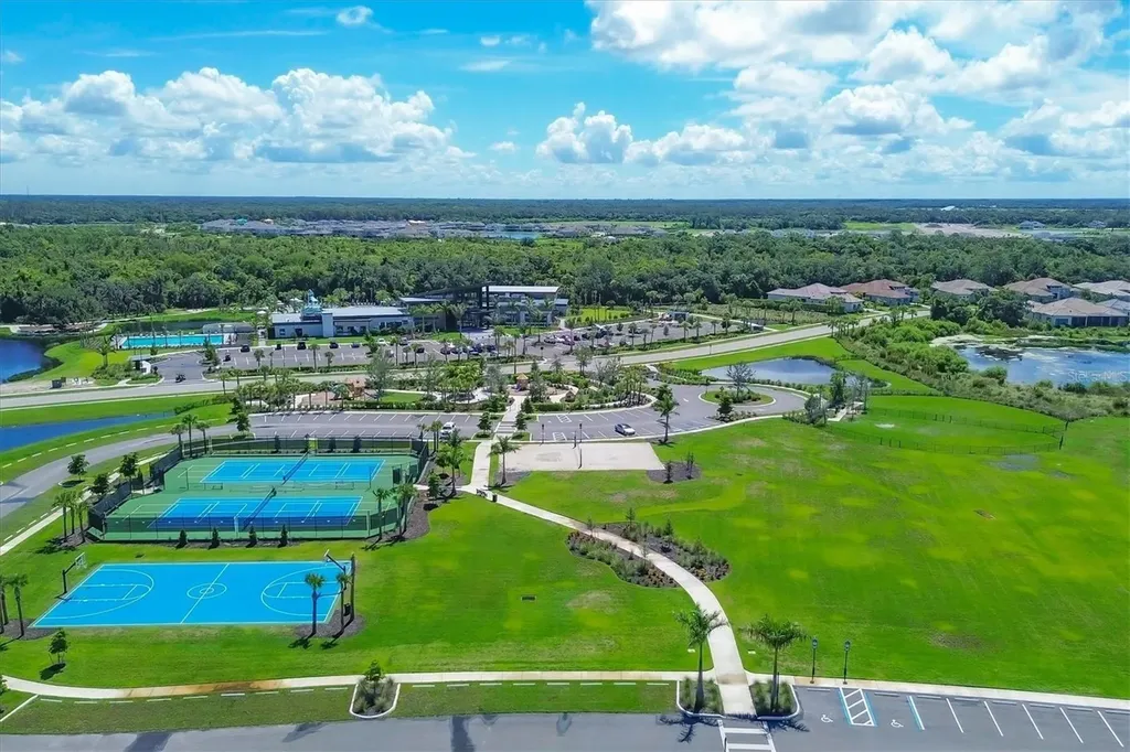 9268 Tequila Sunrise Drive Sarasota FL 34241