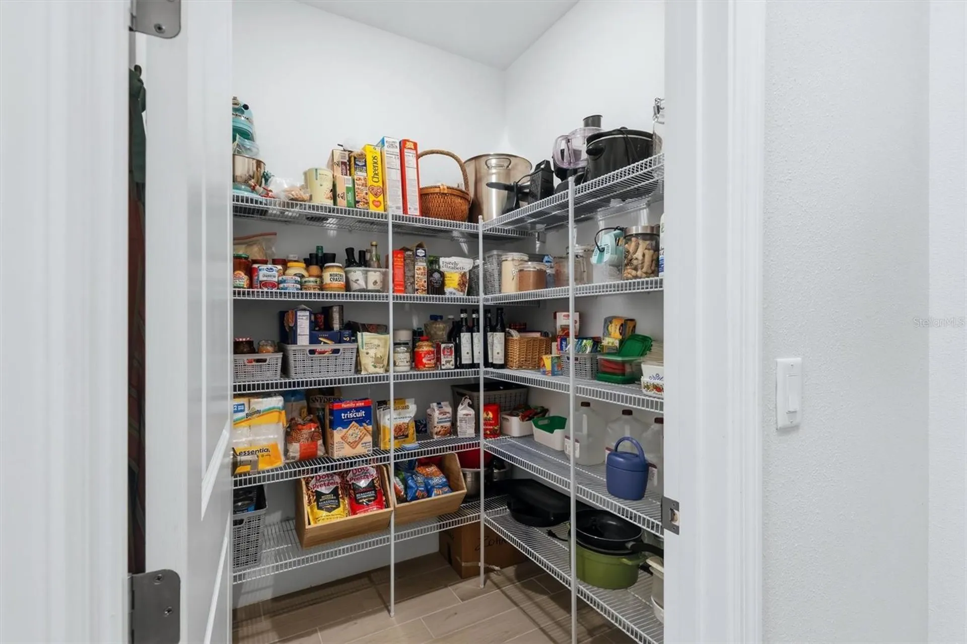 9268 Tequila Sunrise Drive Sarasota FL 34241