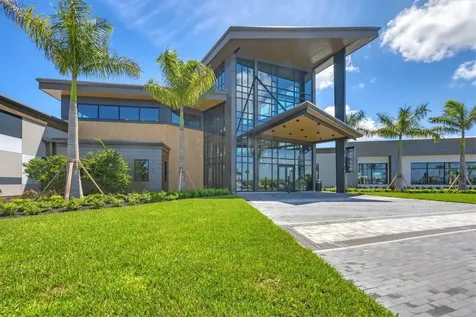 9268 Tequila Sunrise Drive Sarasota FL 34241