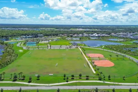 9268 Tequila Sunrise Drive Sarasota FL 34241