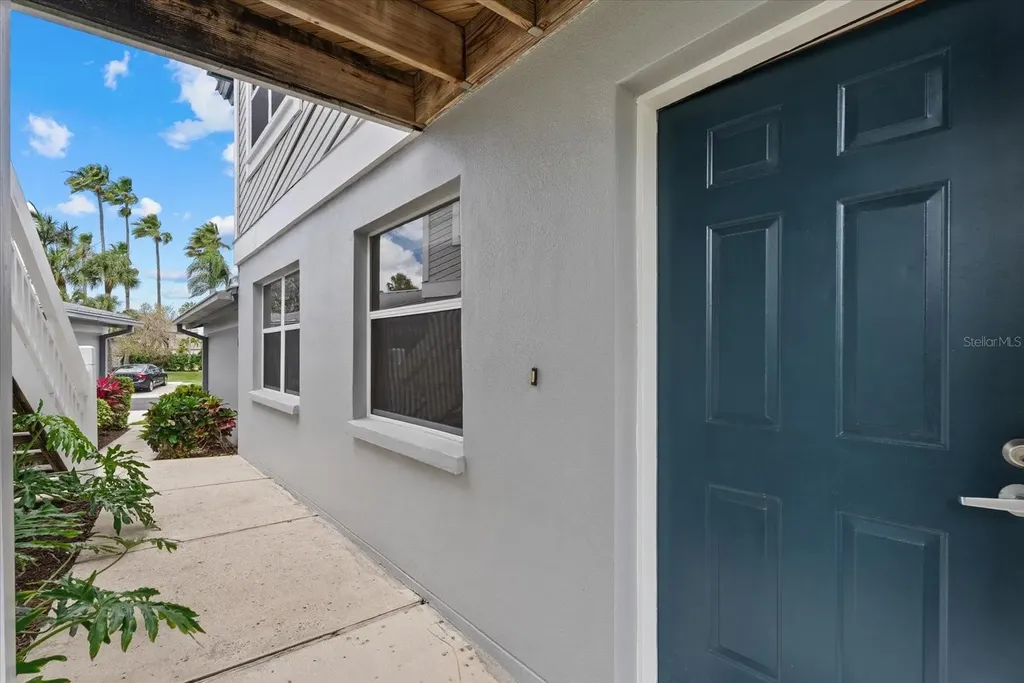 1332 Siesta Bayside Drive Sarasota FL 34242