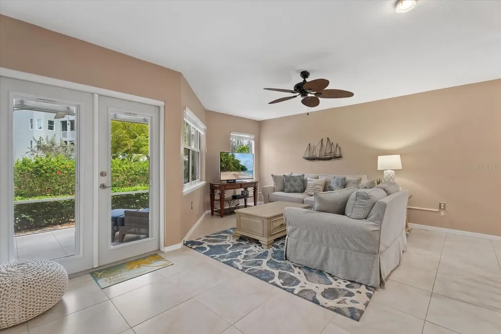 1332 Siesta Bayside Drive Sarasota FL 34242