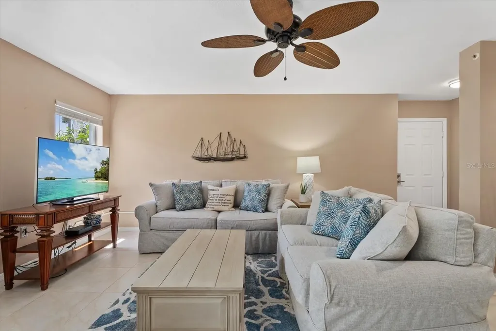 1332 Siesta Bayside Drive Sarasota FL 34242