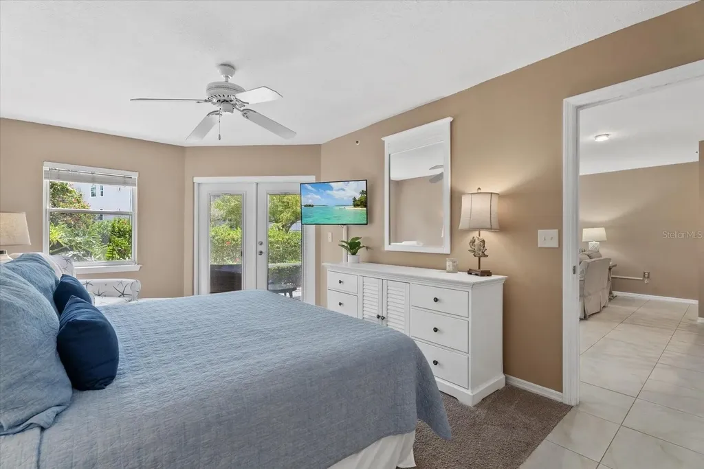 1332 Siesta Bayside Drive Sarasota FL 34242