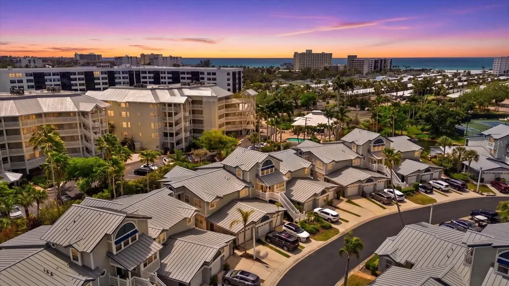 1332 Siesta Bayside Drive Sarasota FL 34242