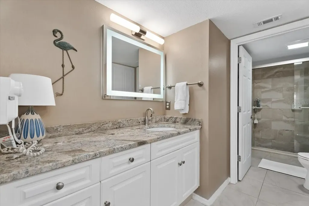 1332 Siesta Bayside Drive Sarasota FL 34242