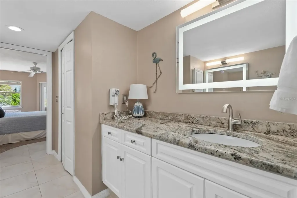 1332 Siesta Bayside Drive Sarasota FL 34242