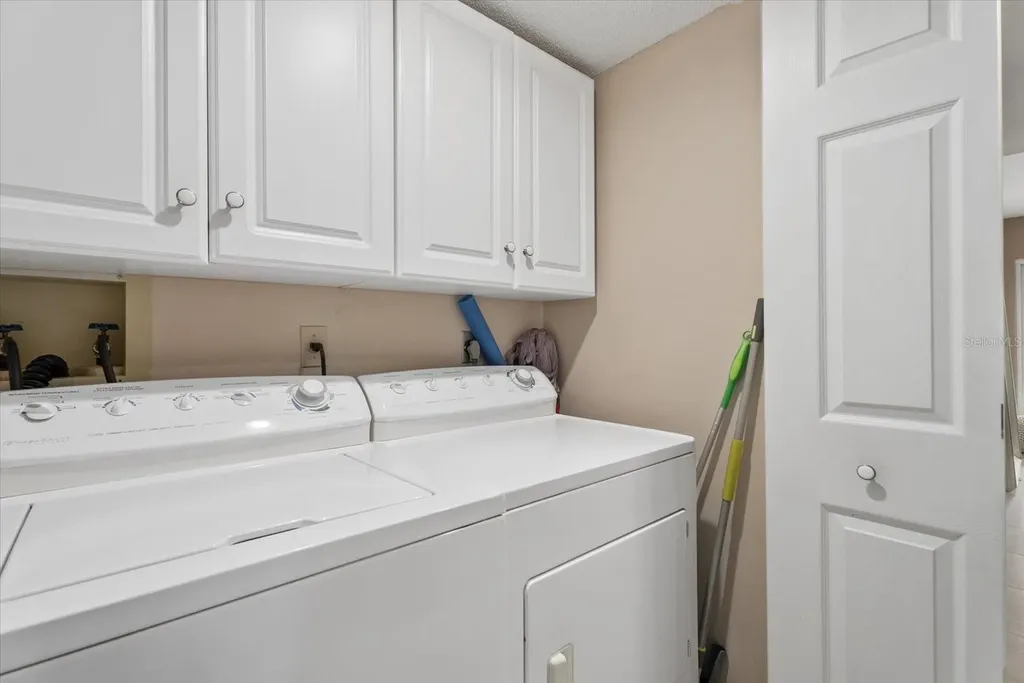 1332 Siesta Bayside Drive Sarasota FL 34242