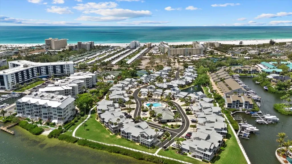 1332 Siesta Bayside Drive Sarasota FL 34242