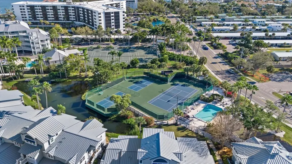 1332 Siesta Bayside Drive Sarasota FL 34242