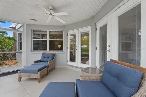 1332 Siesta Bayside Drive Sarasota FL 34242