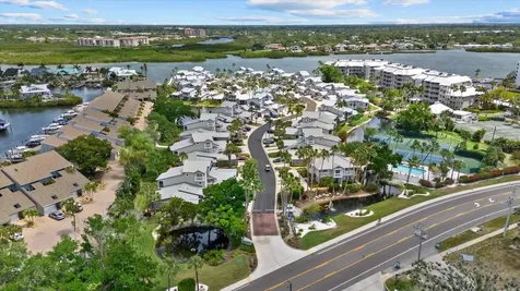 1332 Siesta Bayside Drive Sarasota FL 34242