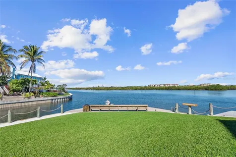 1332 Siesta Bayside Drive Sarasota FL 34242