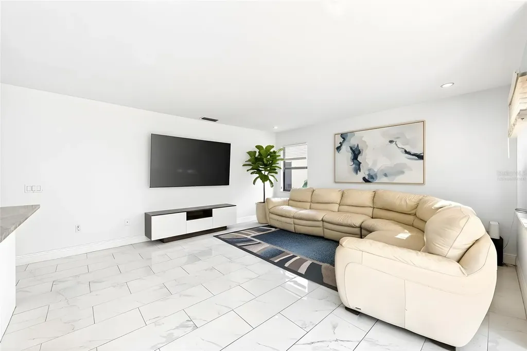 6103 Crystal View Drive Orlando FL 32819