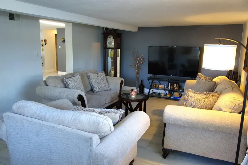 4530 W Idlewild Avenue Tampa FL 33614