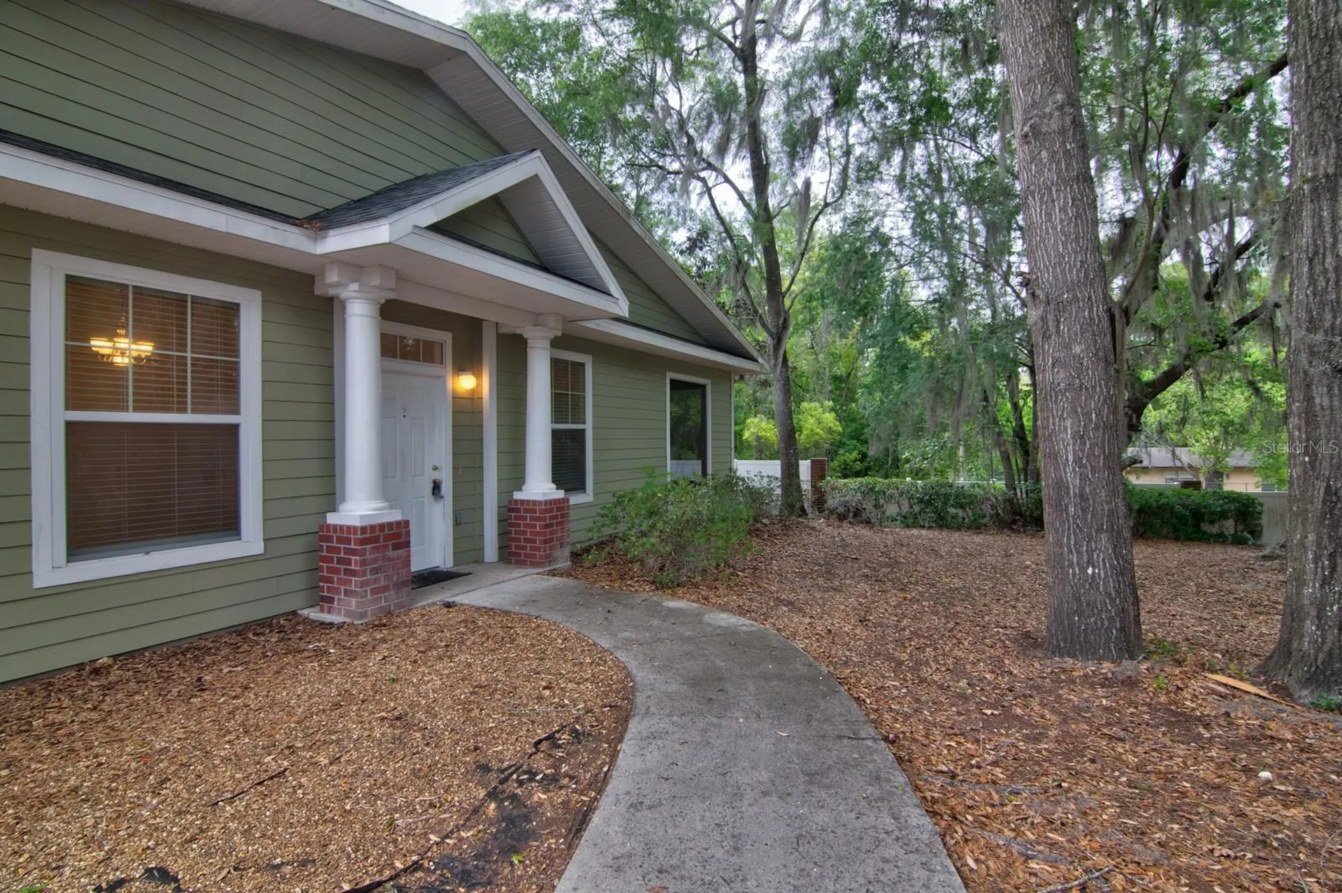 1563 NW 29th Road Gainesville FL 32605