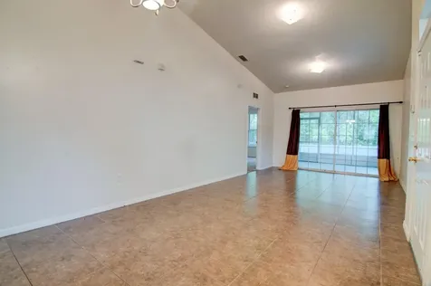1563 NW 29th Road Gainesville FL 32605