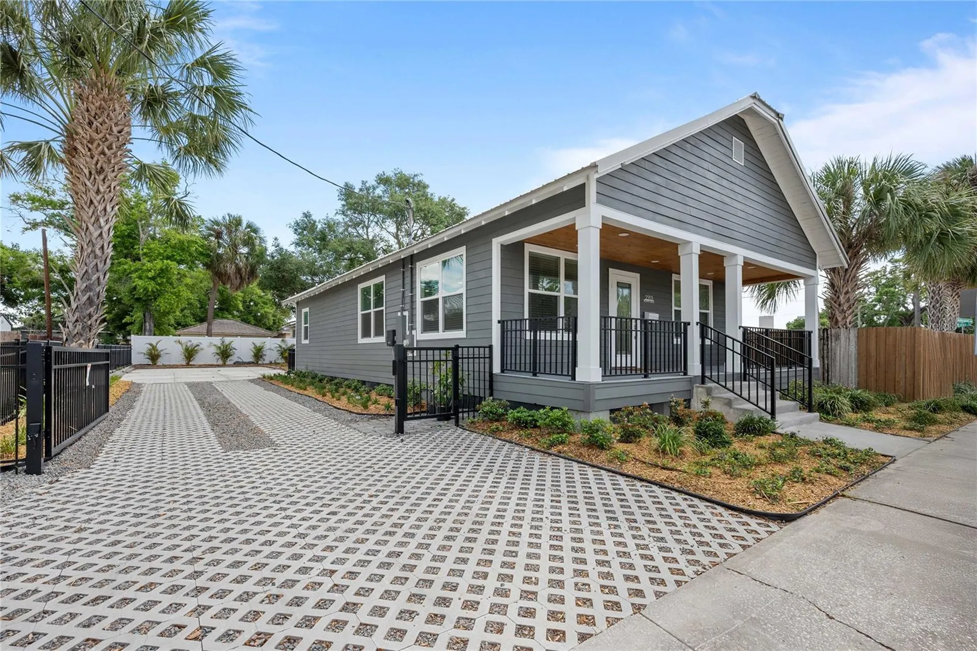 2203 N Boulevard Tampa FL 33602