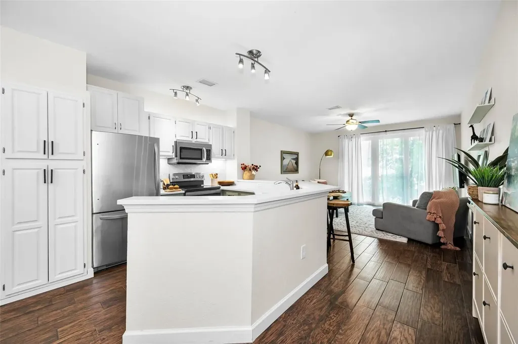 913 Normandy Trace Road Tampa FL 33602