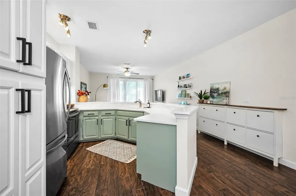 913 Normandy Trace Road Tampa FL 33602