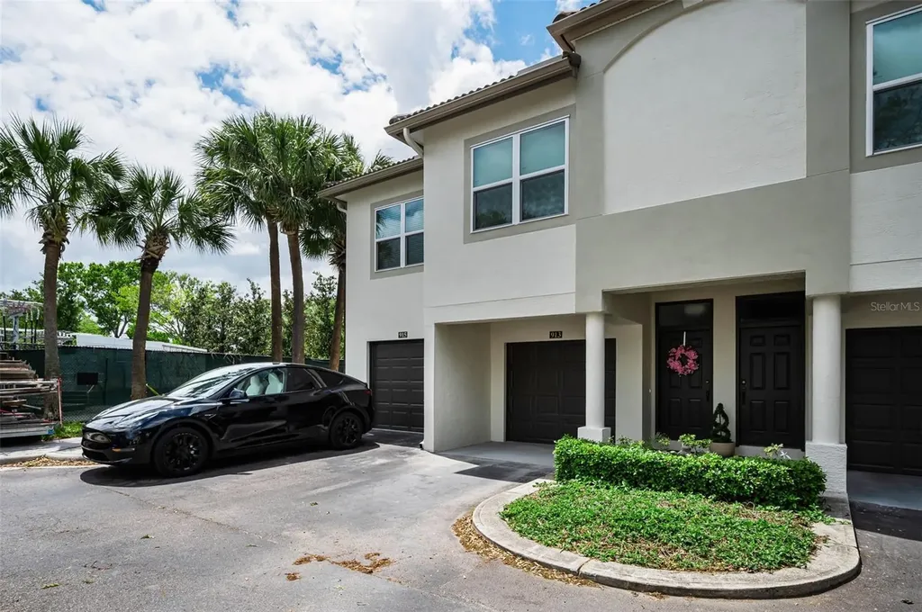 913 Normandy Trace Road Tampa FL 33602