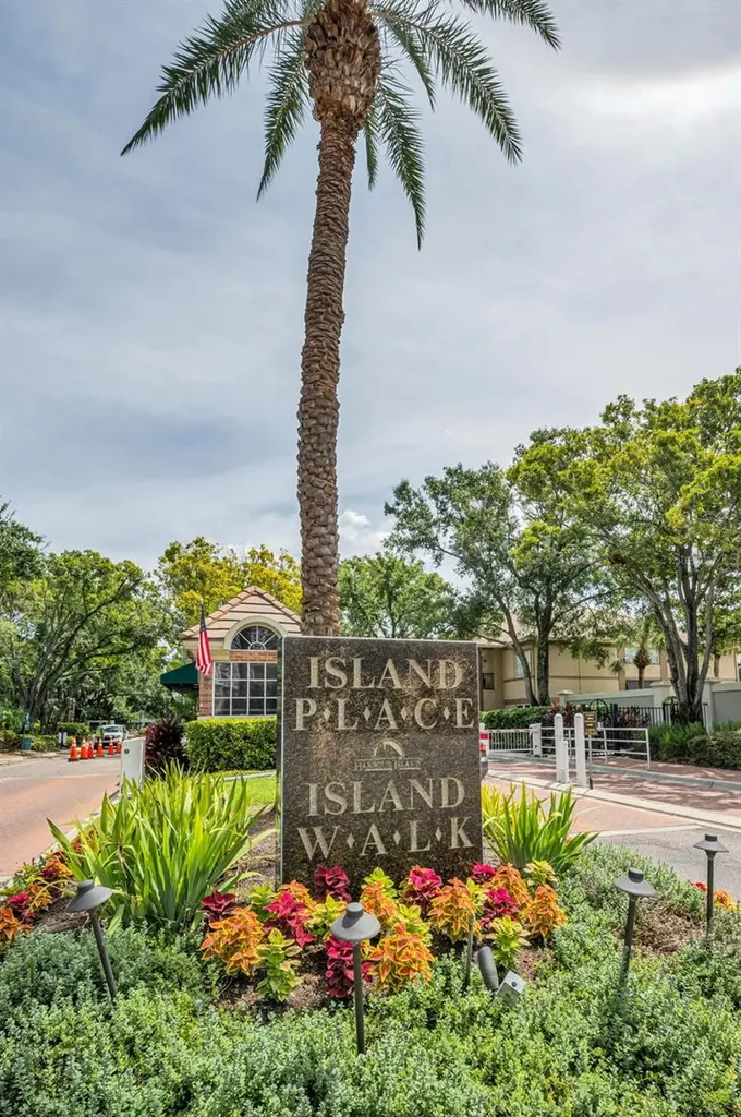 913 Normandy Trace Road Tampa FL 33602